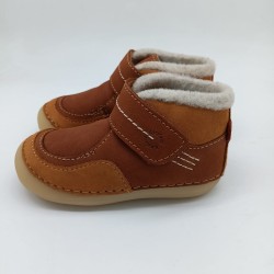 Botin kickers respetuoso en color camel