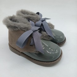 Botin en piel charol gris