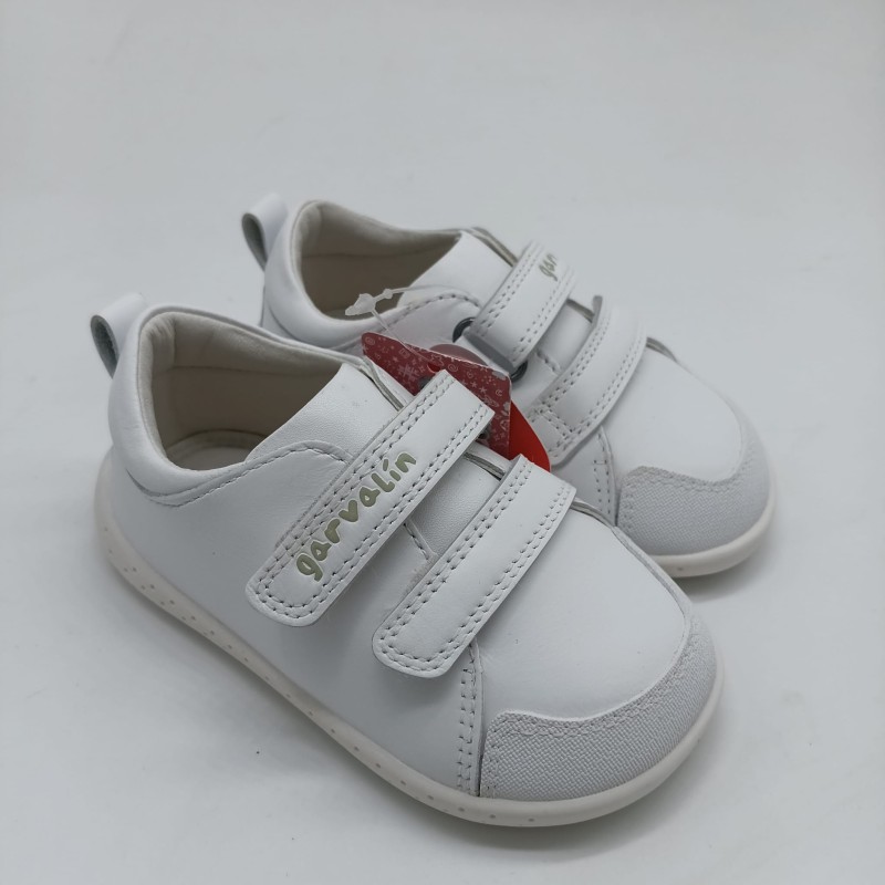 Deportivo Barefoot en piel blanca